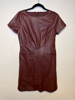 NWT ANN TAYLOR Faux Leather Burgundy Mini Dress Pockets Slim Fitting Sz 6 Petite